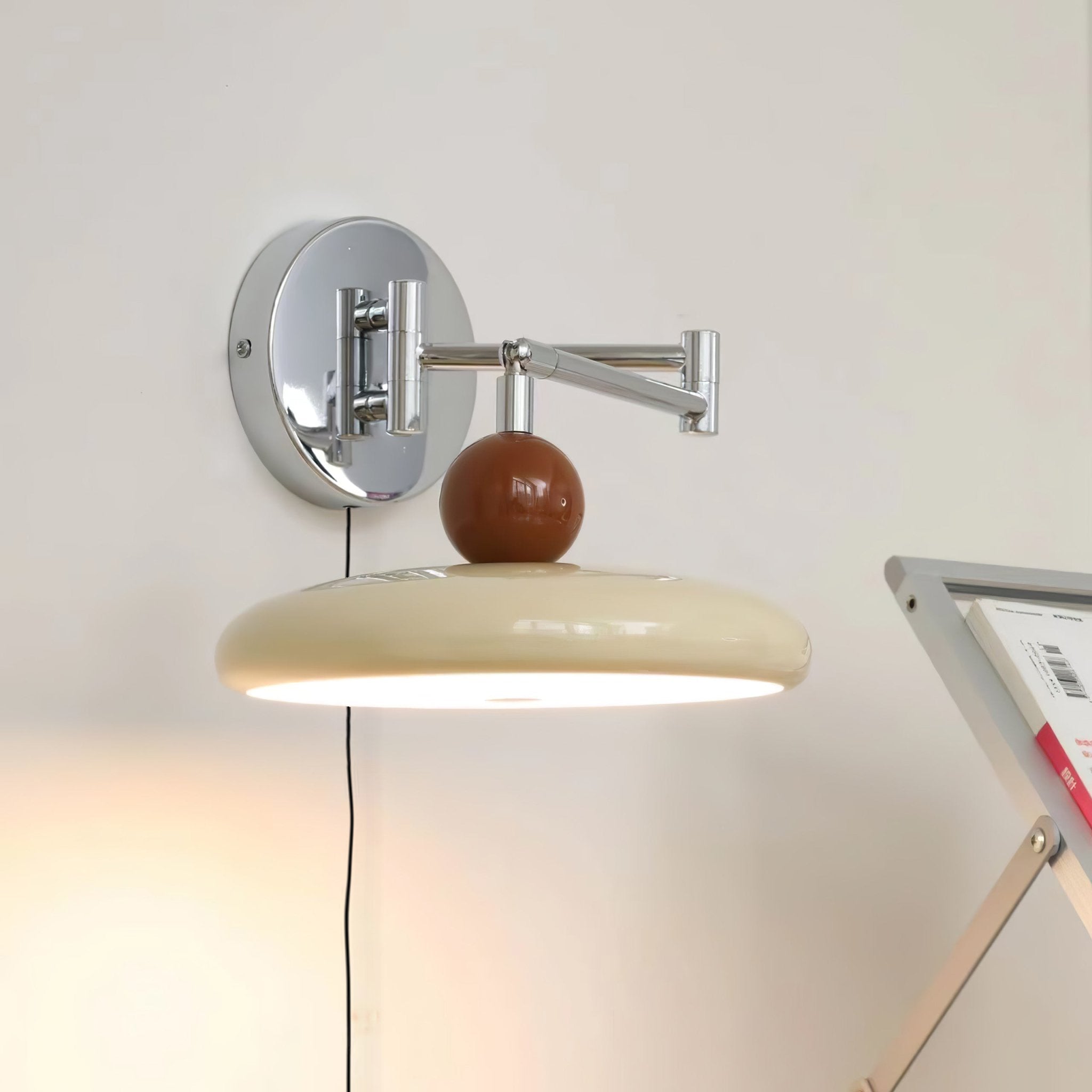 Lola Wall Lamp, Round Disc, Plug-In, Integrated LED, Chrome or Green