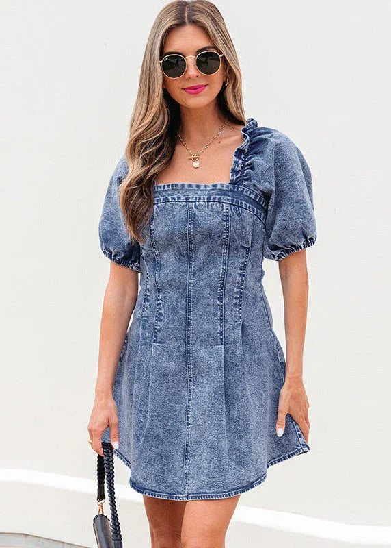 Robe en jean délavé manches bouffantes, col carré, femme élégante, mode printemps-été